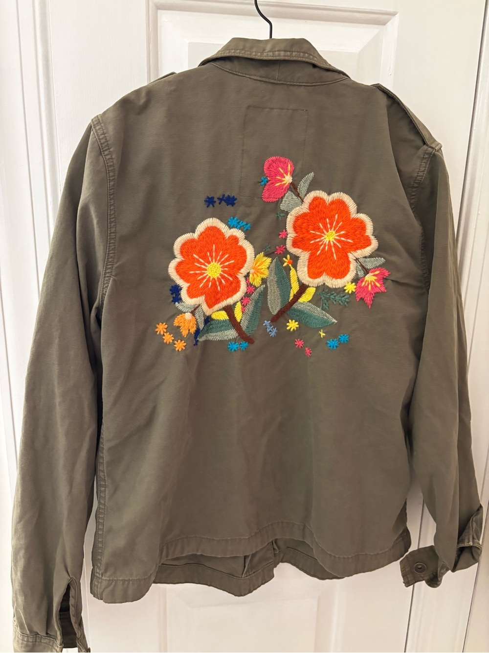 Lucky Brand Olive Green Utility Jacket with Floral Embroidery size XL Boho Chic